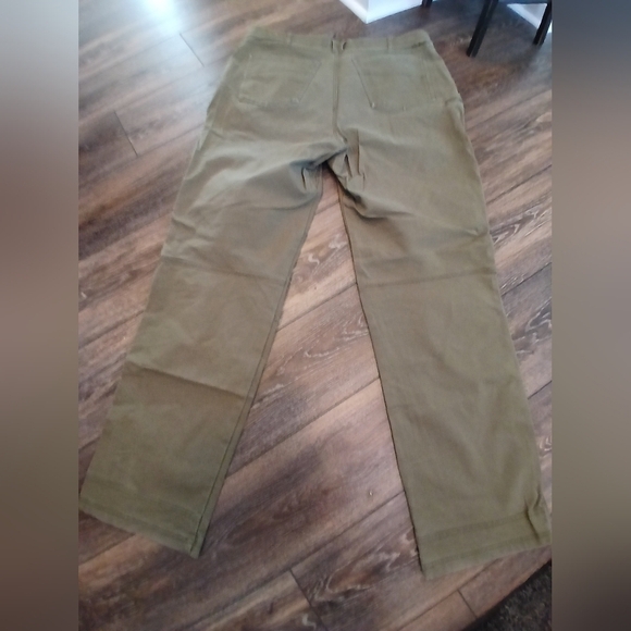 Cabela's men's classic fit 40x36 tan cargo utility pants hiking - Picture 2 of 7
